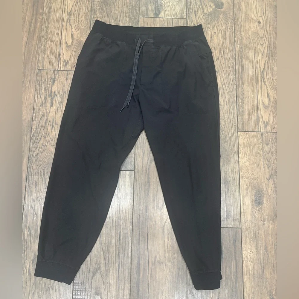 lululemon athletica Black ABC XL Joggers. 28 inseam. - Picture 2 of 5